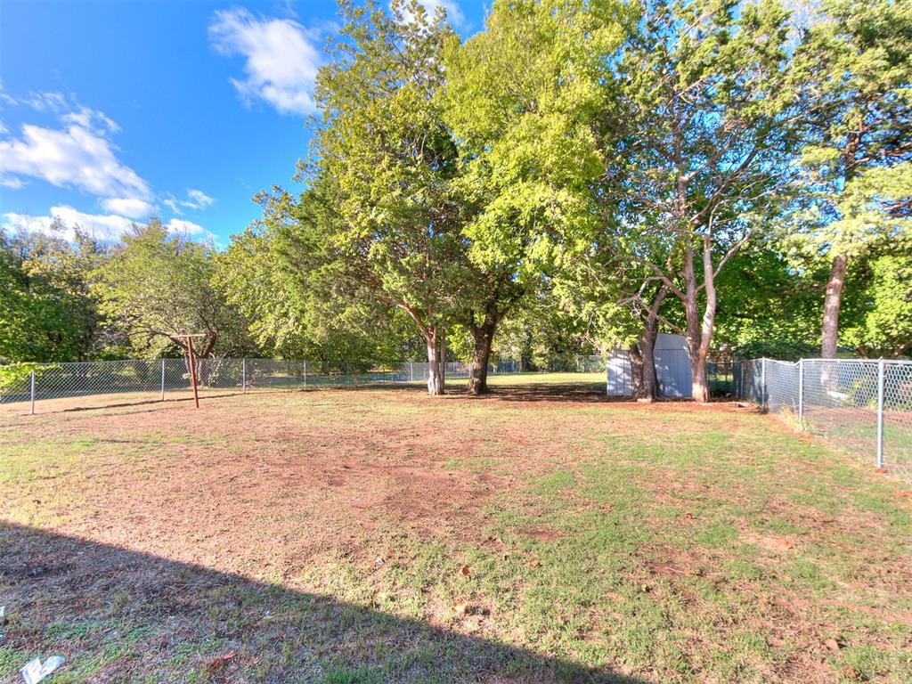 117 W Clegern Avenue Property Photo 16