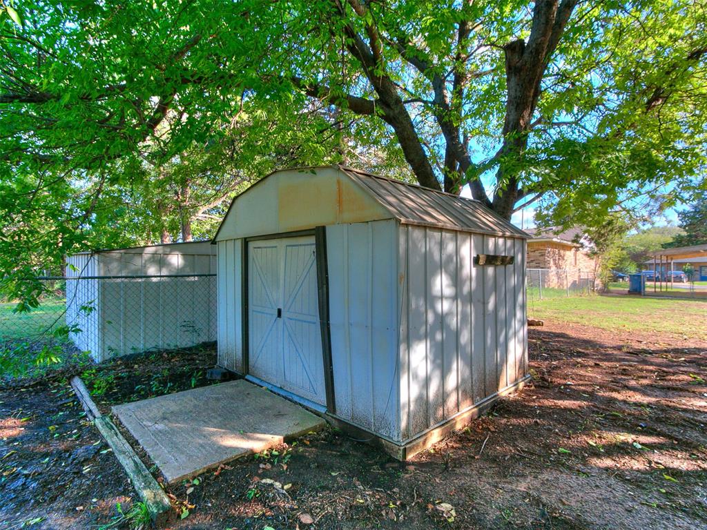 117 W Clegern Avenue Property Photo 17