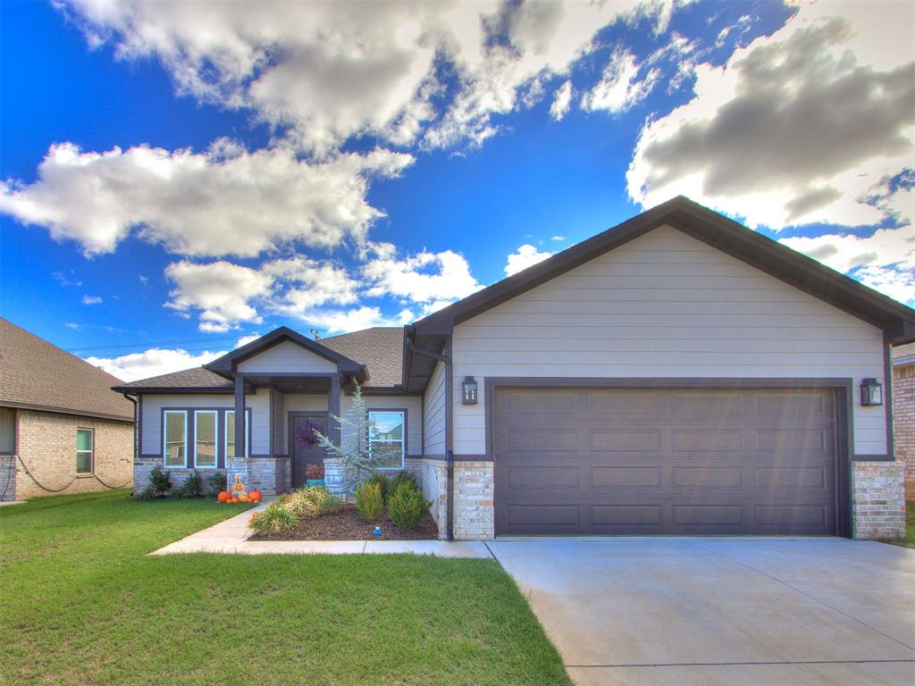 9232 Nw 144th Place Property Photo 1