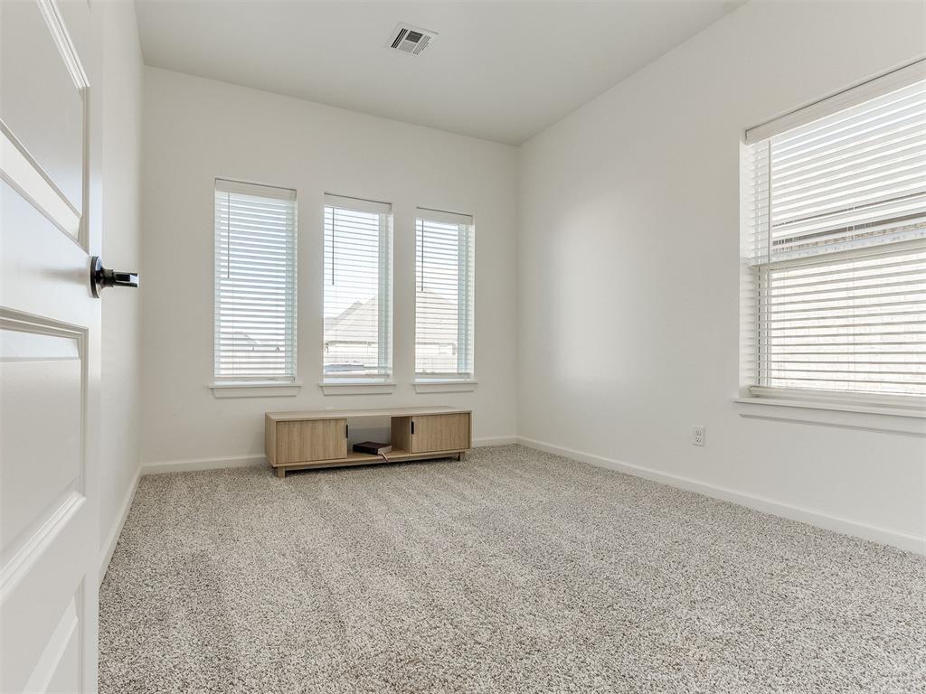 9232 Nw 144th Place Property Photo 28