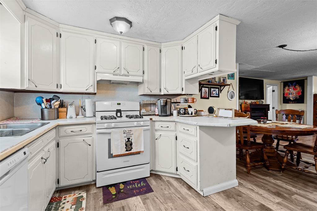 406 S Maple Street Property Photo 13
