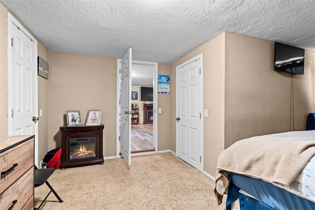 406 S Maple Street Property Photo 17