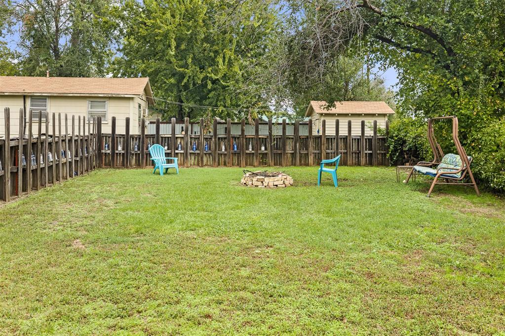 406 S Maple Street Property Photo 35