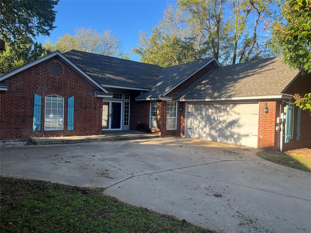 705 Copperfield Court Property Photo 2