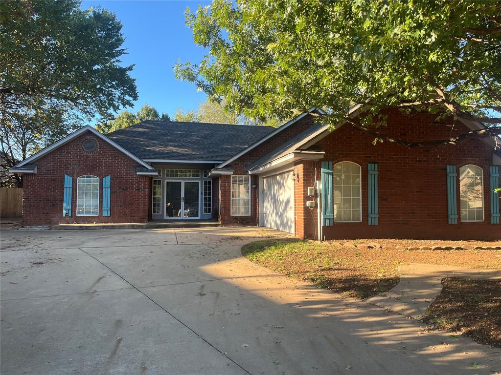 705 Copperfield Court Property Photo 3