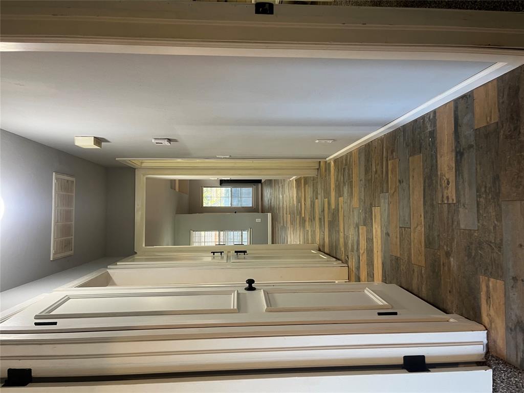 705 Copperfield Court Property Photo 27