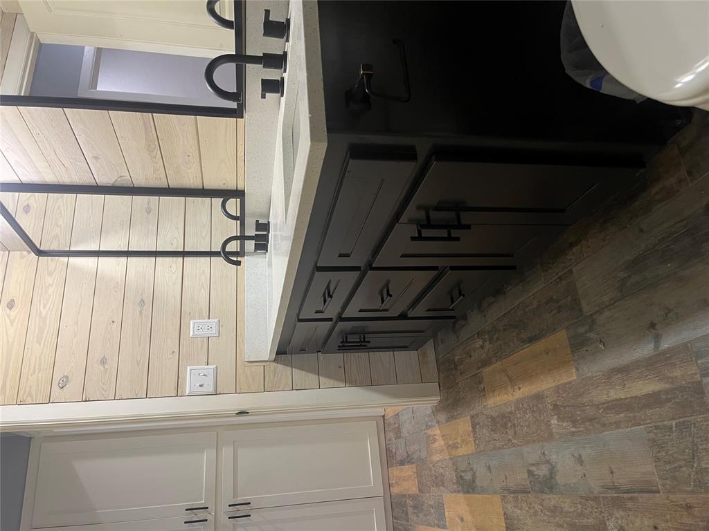 705 Copperfield Court Property Photo 29