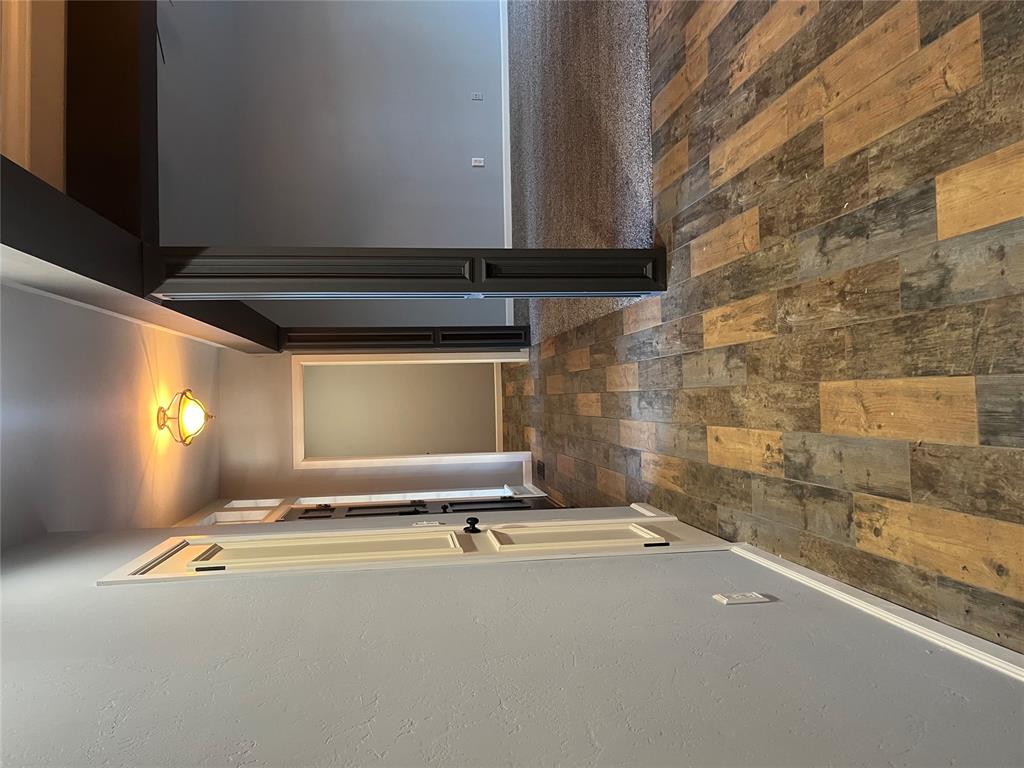 705 Copperfield Court Property Photo 34