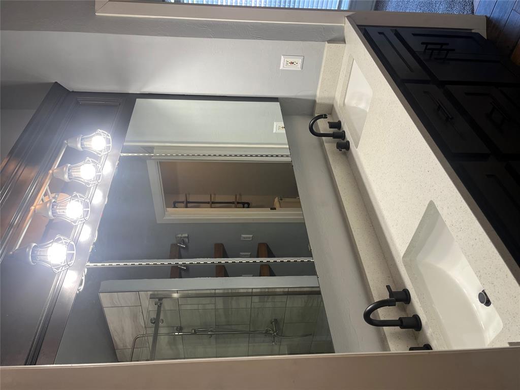 705 Copperfield Court Property Photo 39