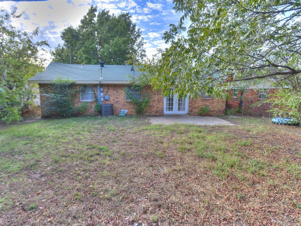1100 Shalimar Drive Property Photo 7