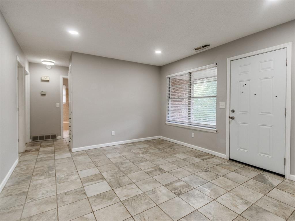 1100 Shalimar Drive Property Photo 10