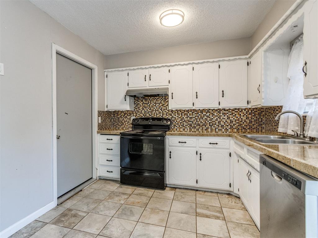 1100 Shalimar Drive Property Photo 16