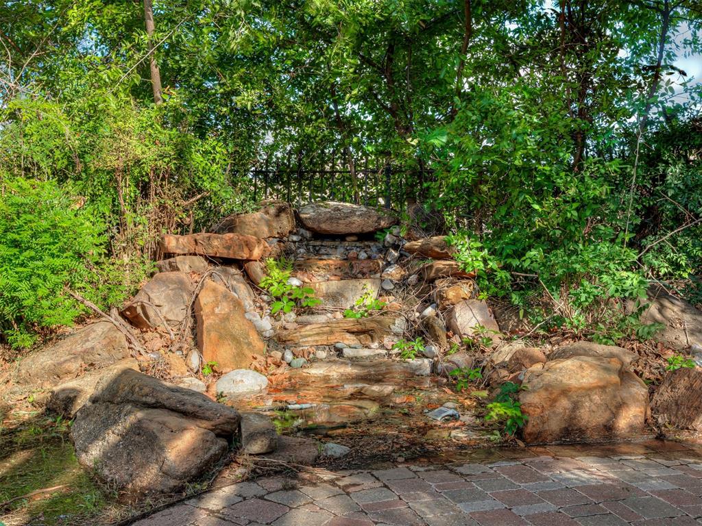 2804 Nantucket Lane Property Photo 8