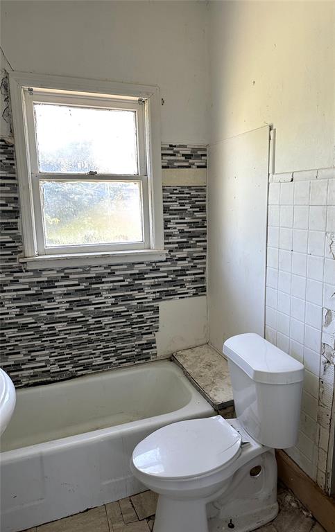 808 S Oak Property Photo 3