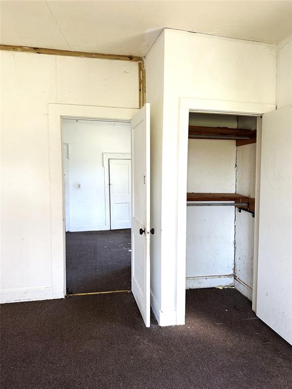 808 S Oak Property Photo 7