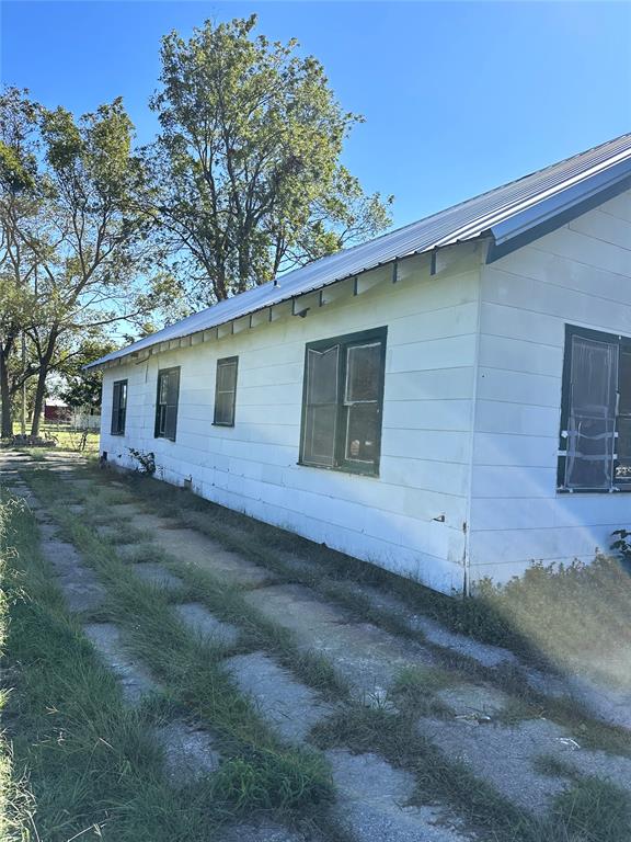808 S Oak Property Photo 20
