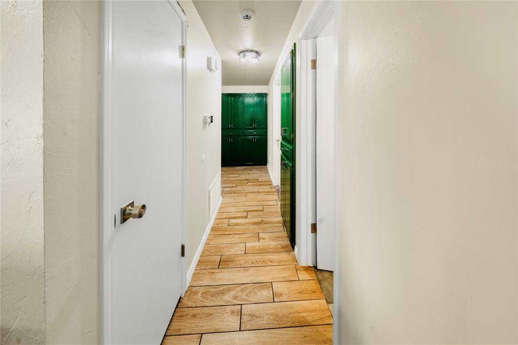 8400 S Villa Avenue Property Photo 6