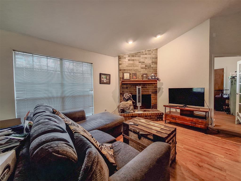 12817 Westcourt Property Photo 4