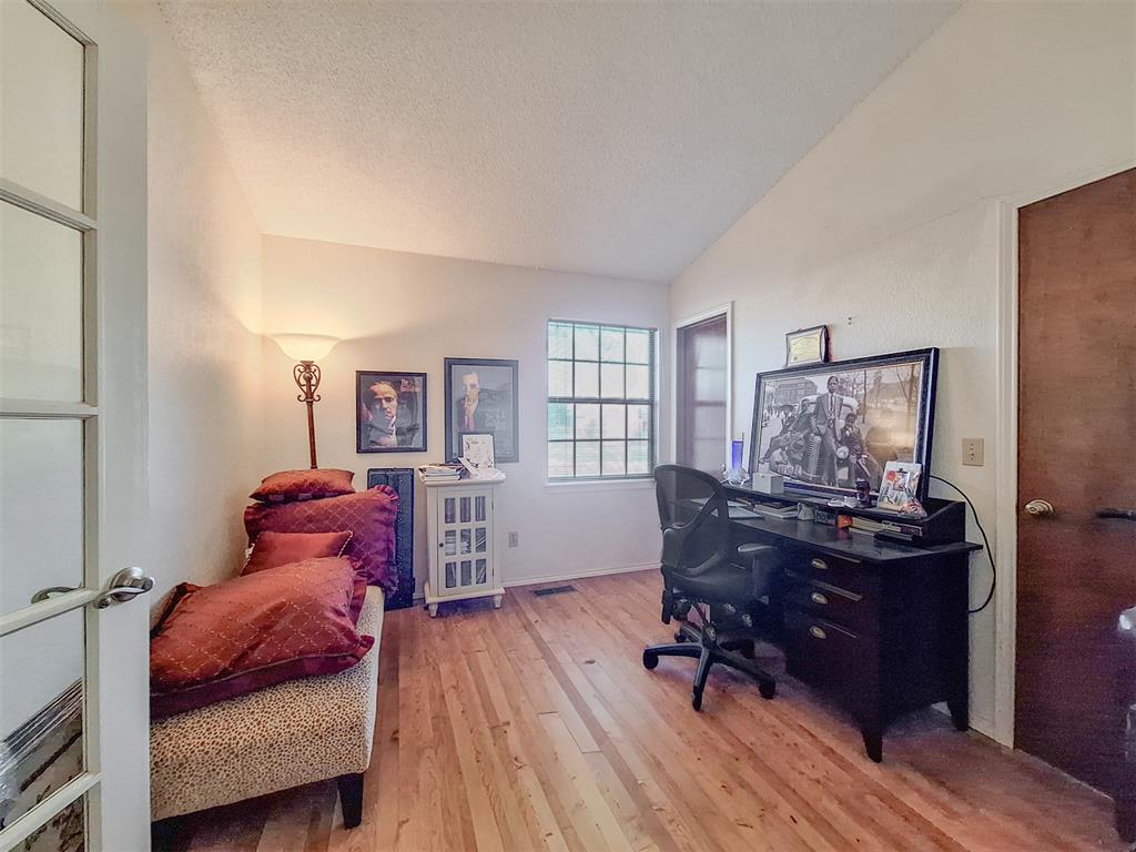 12817 Westcourt Property Photo 10