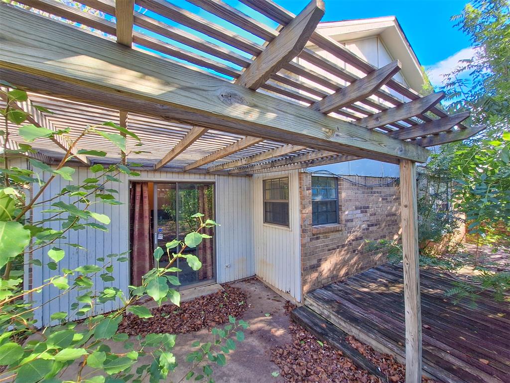 12817 Westcourt Property Photo 22