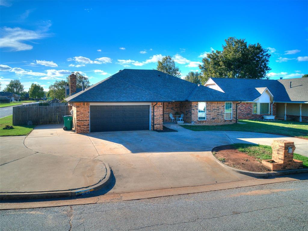 3725 Summerwind Avenue Property Photo 1