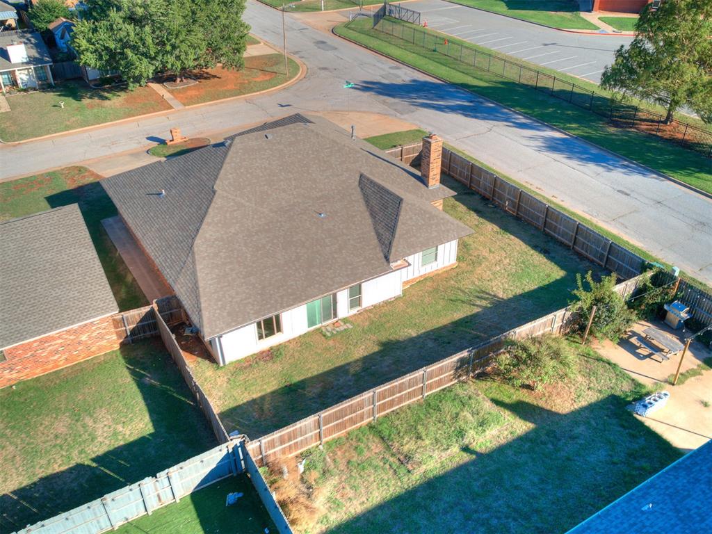 3725 Summerwind Avenue Property Photo 4