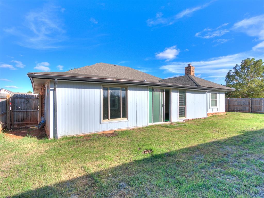 3725 Summerwind Avenue Property Photo 7