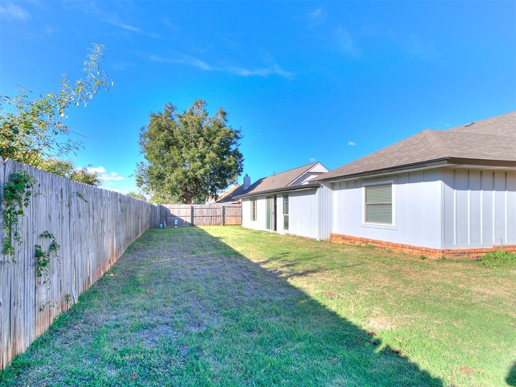 3725 Summerwind Avenue Property Photo 8