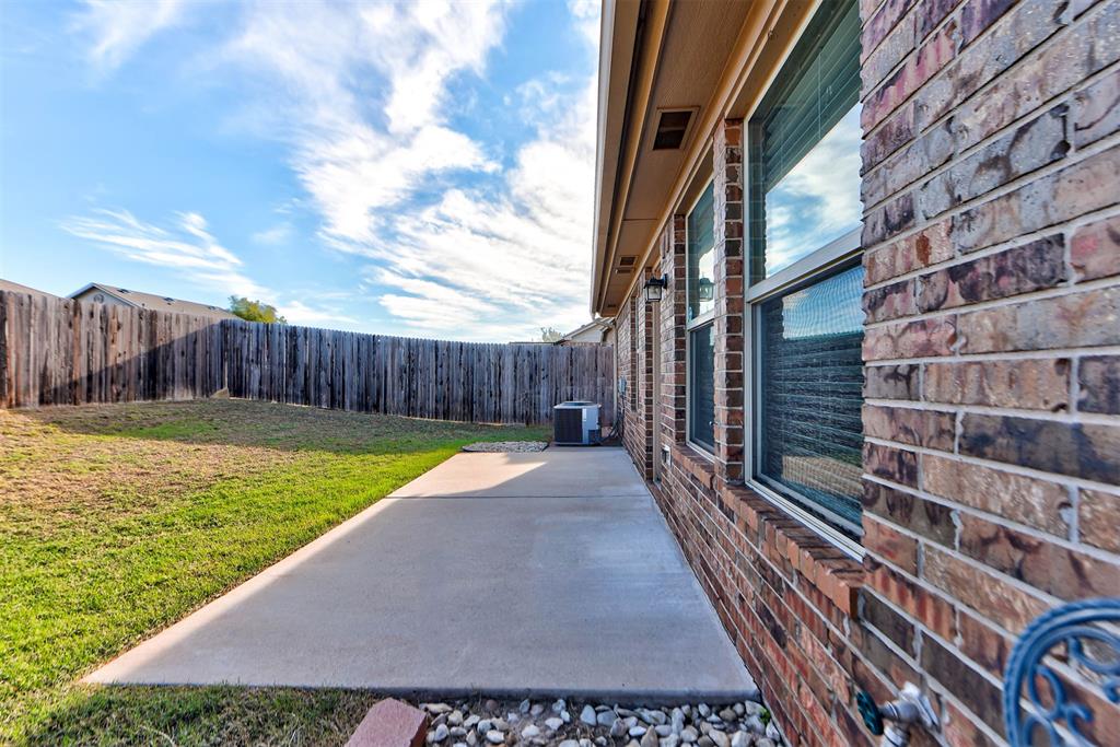 2709 Nw 186th Street Property Photo 42