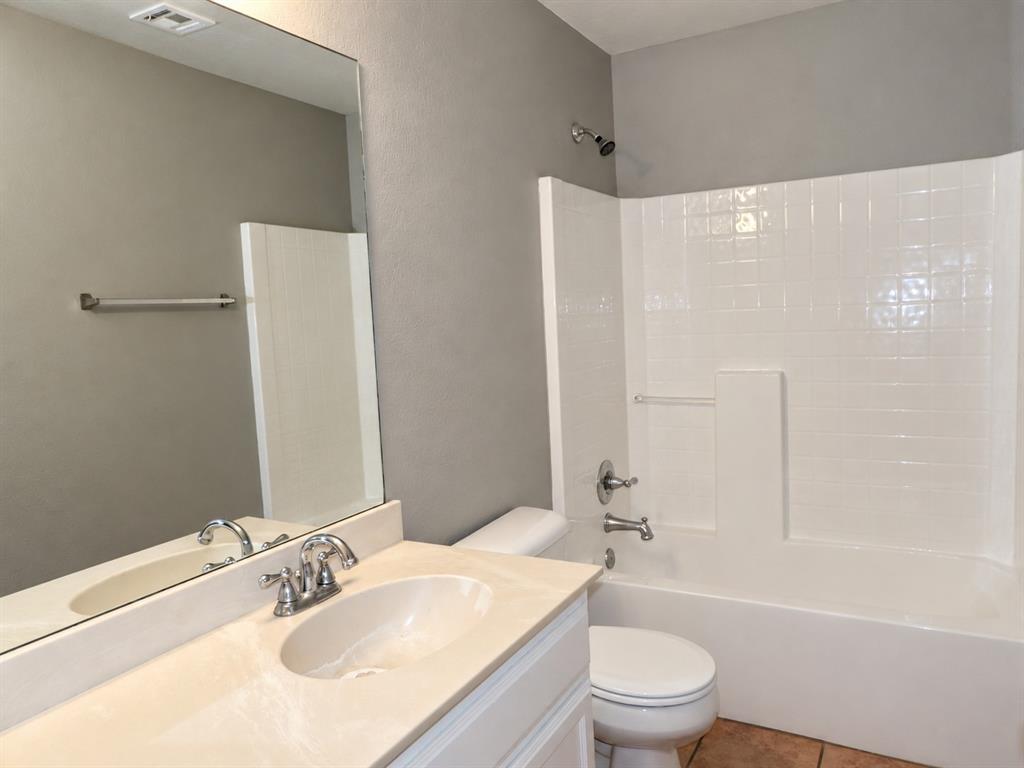 4405 Apple Blossom Circle Property Photo 5