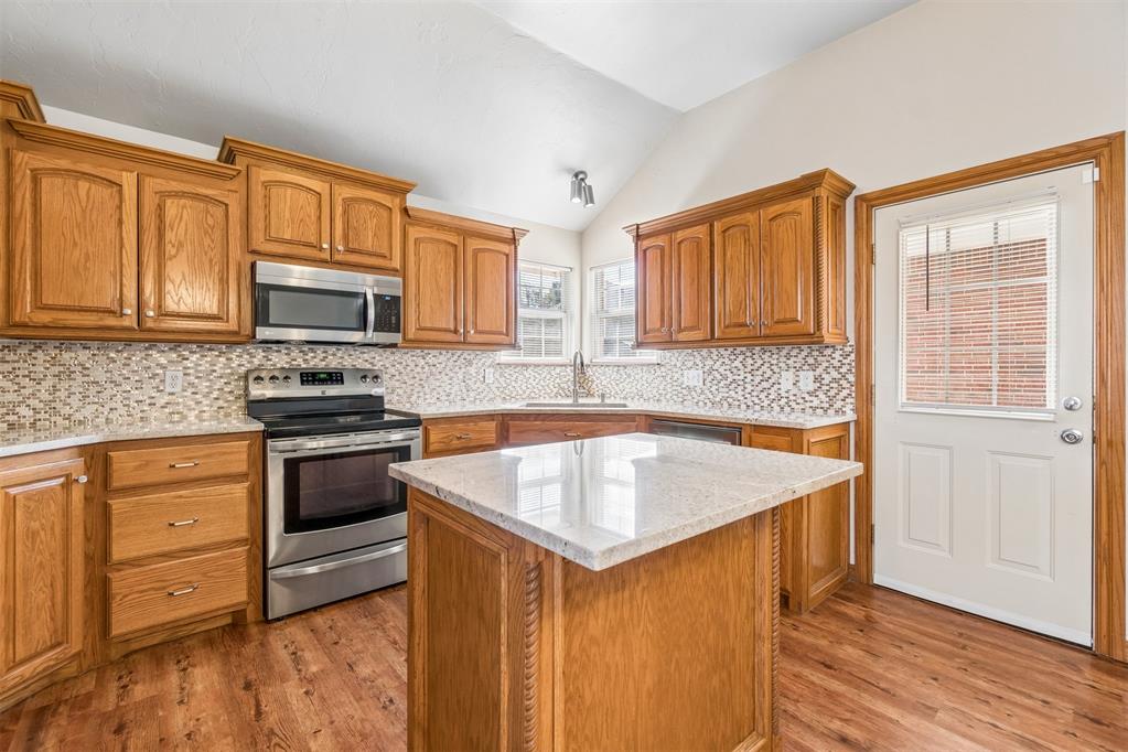 904 Sw 39th Street Property Photo 13