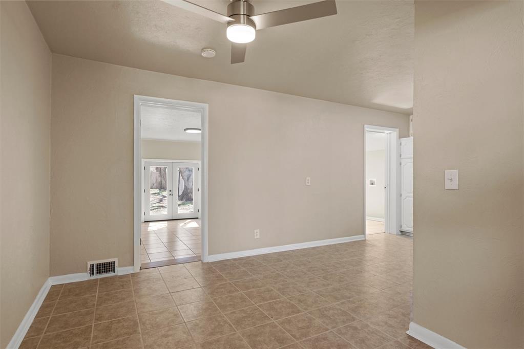 3816 Nw 51st Street Property Photo 9