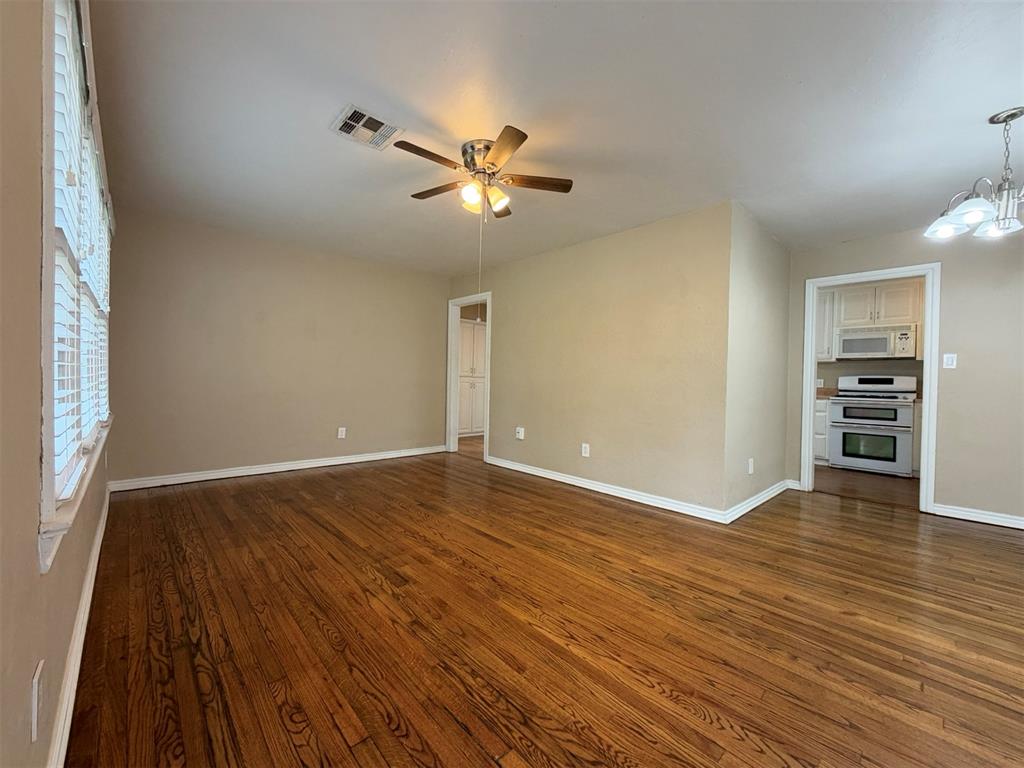 3228 Nw 45th Street Property Photo 2