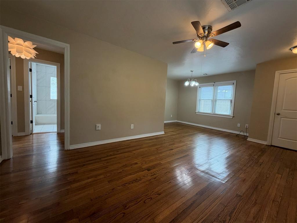 3228 Nw 45th Street Property Photo 3