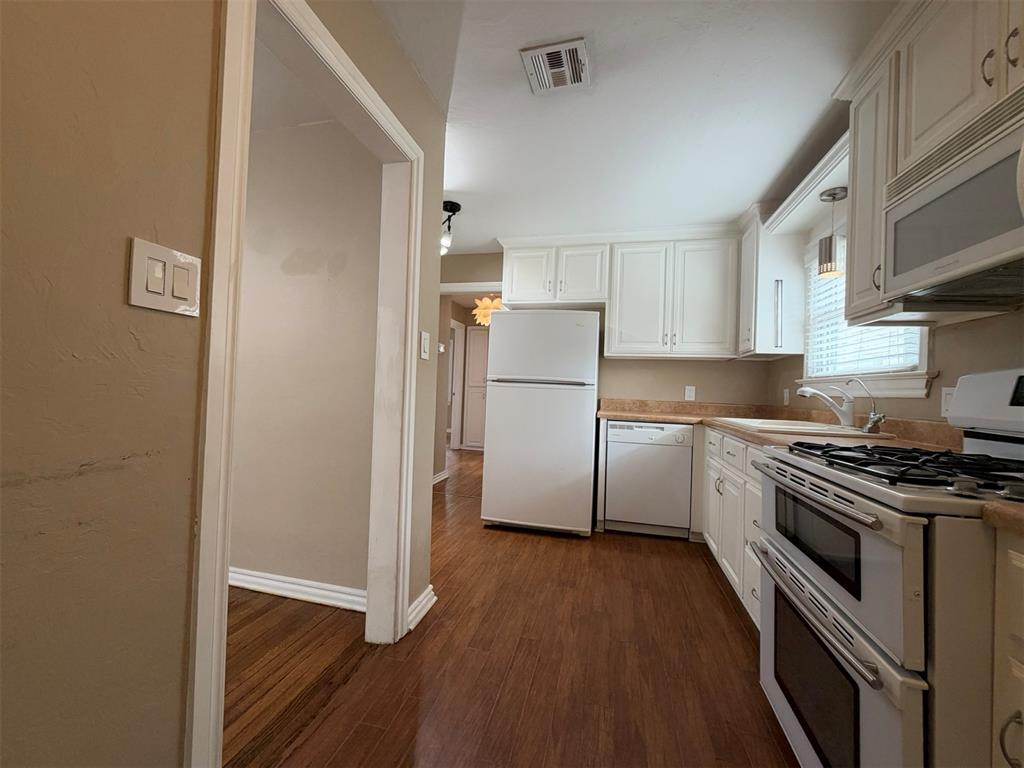 3228 Nw 45th Street Property Photo 6