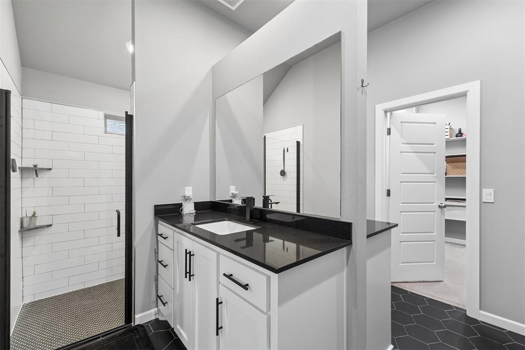 17105 Barcelona Drive Property Photo 17