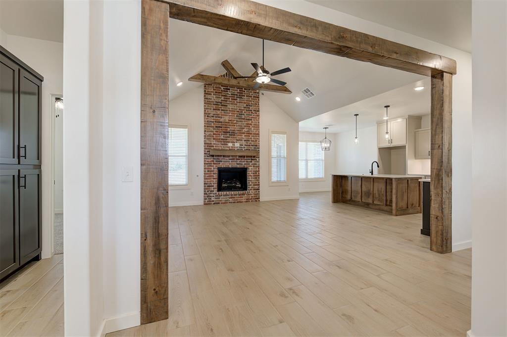 1801 Zainab Lane Property Photo 4