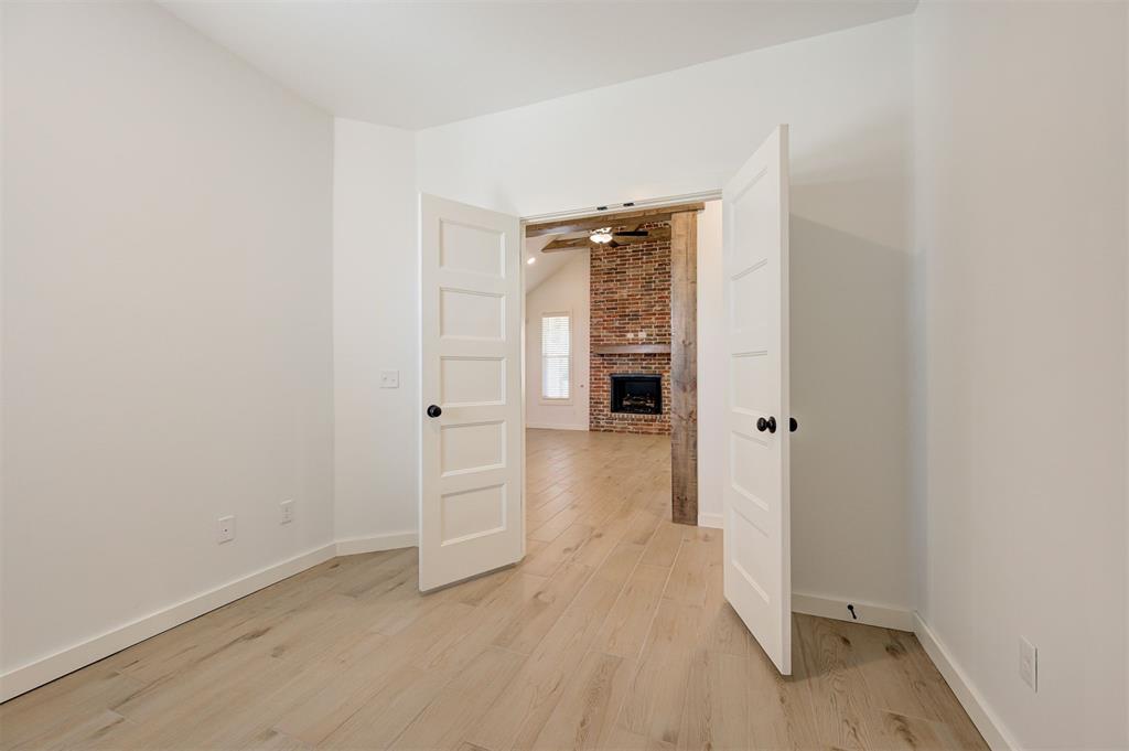 1801 Zainab Lane Property Photo 25