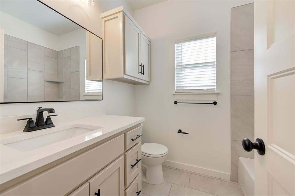 1801 Zainab Lane Property Photo 28