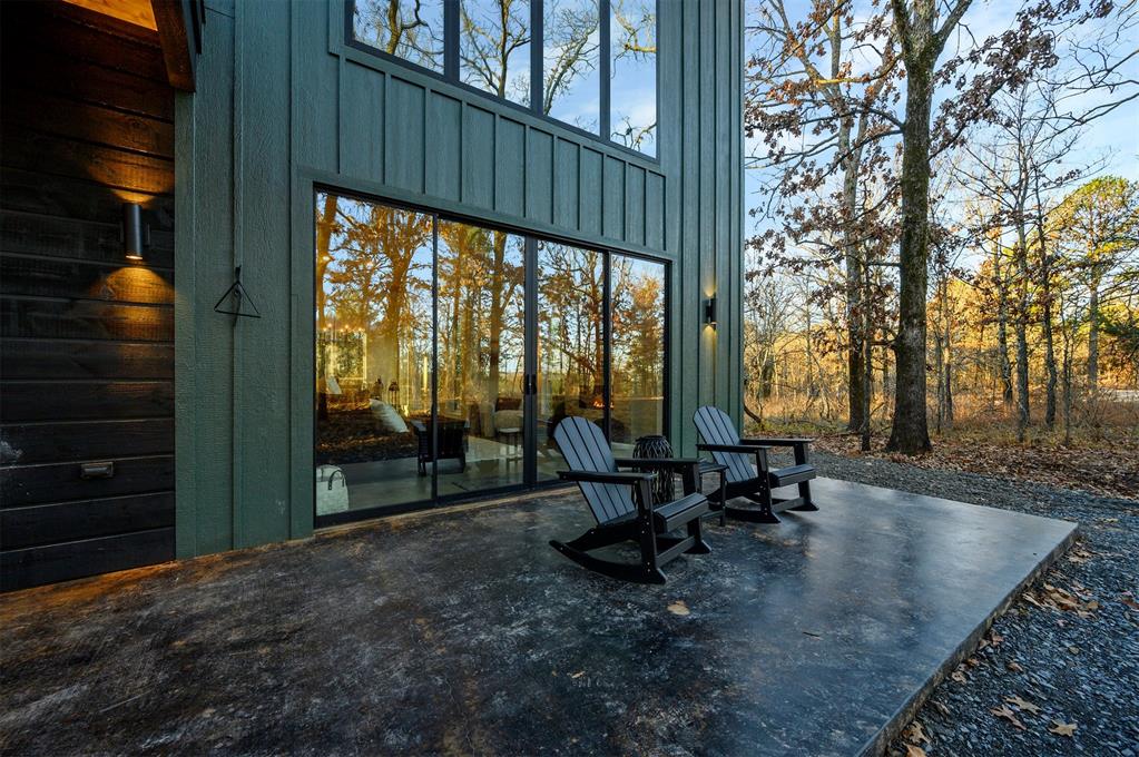 136 Woodland Lakes Trail Property Photo 4