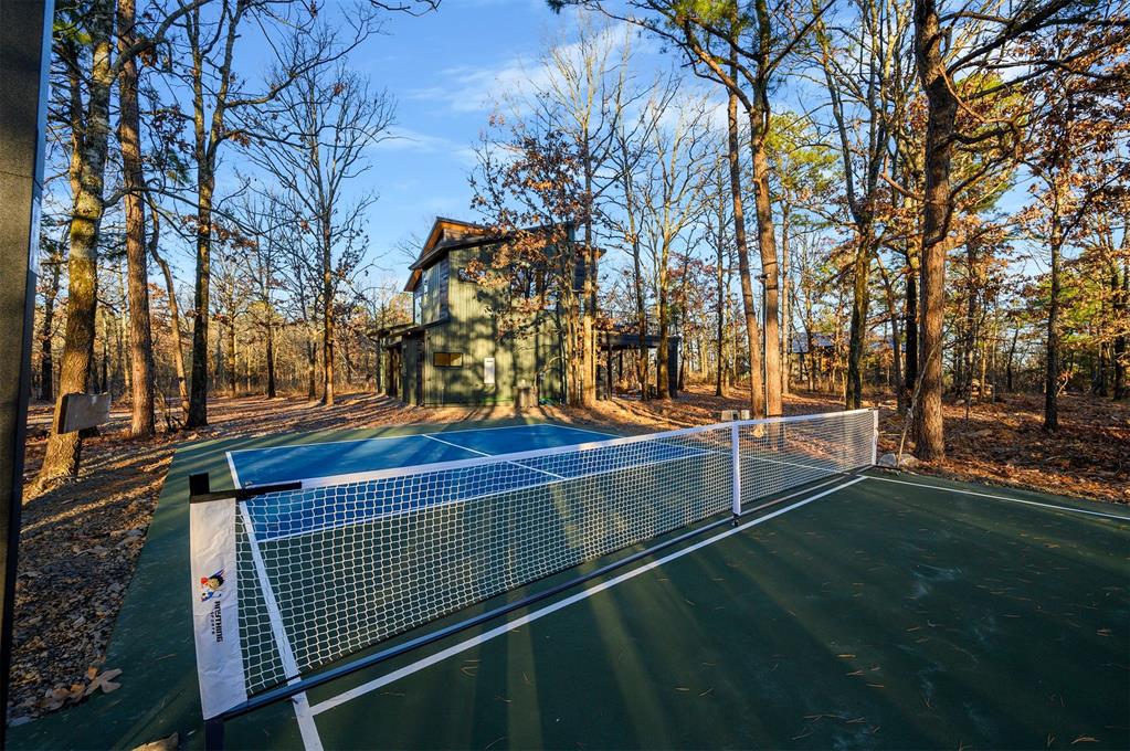 136 Woodland Lakes Trail Property Photo 7