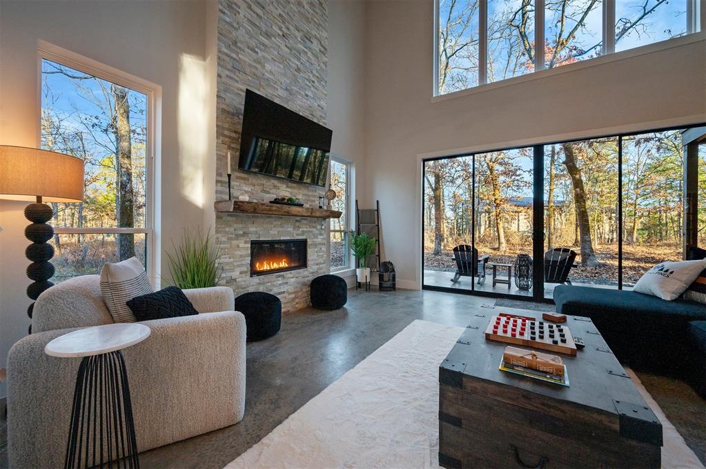 136 Woodland Lakes Trail Property Photo 20