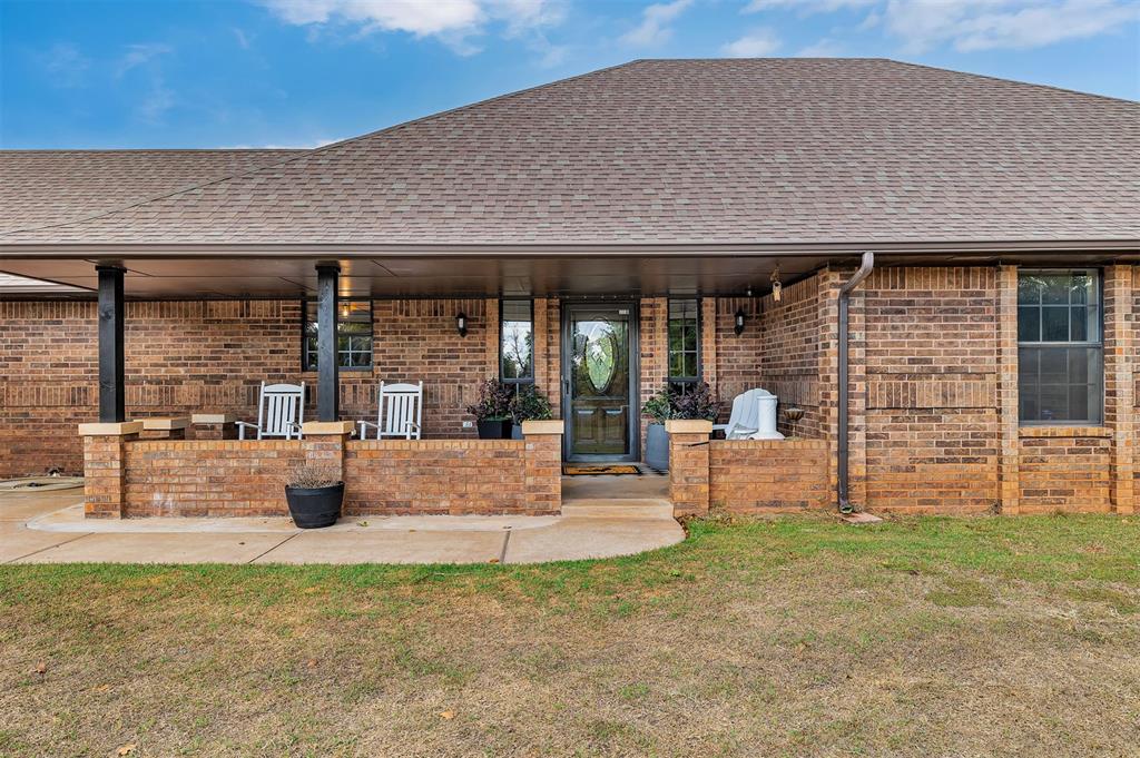 7705 Sleepy Hollow Avenue Property Photo 1