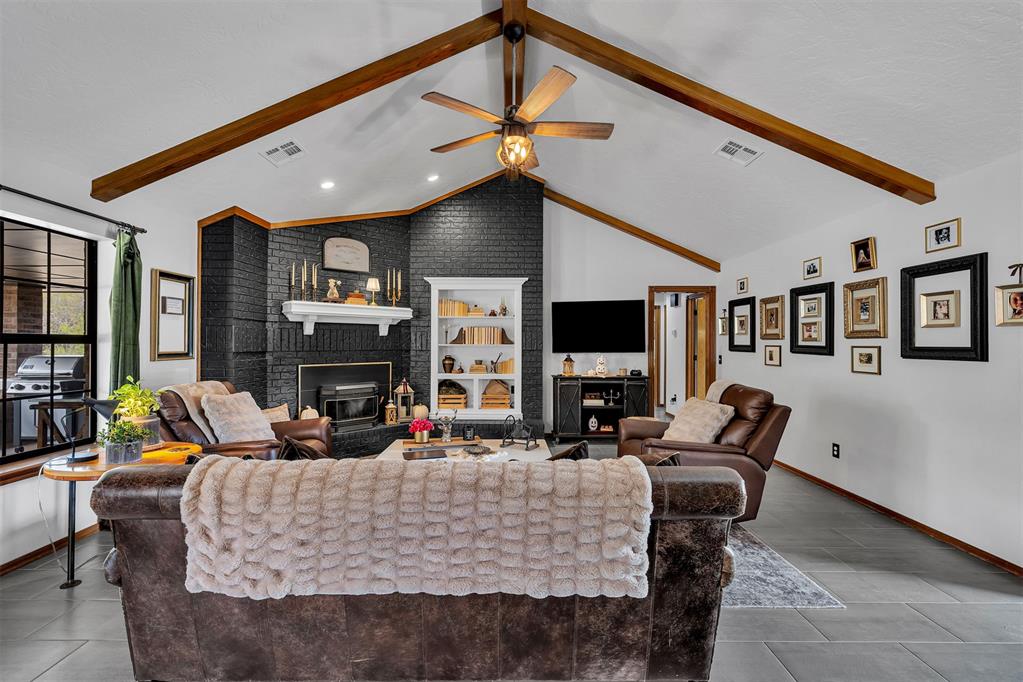 7705 Sleepy Hollow Avenue Property Photo 8