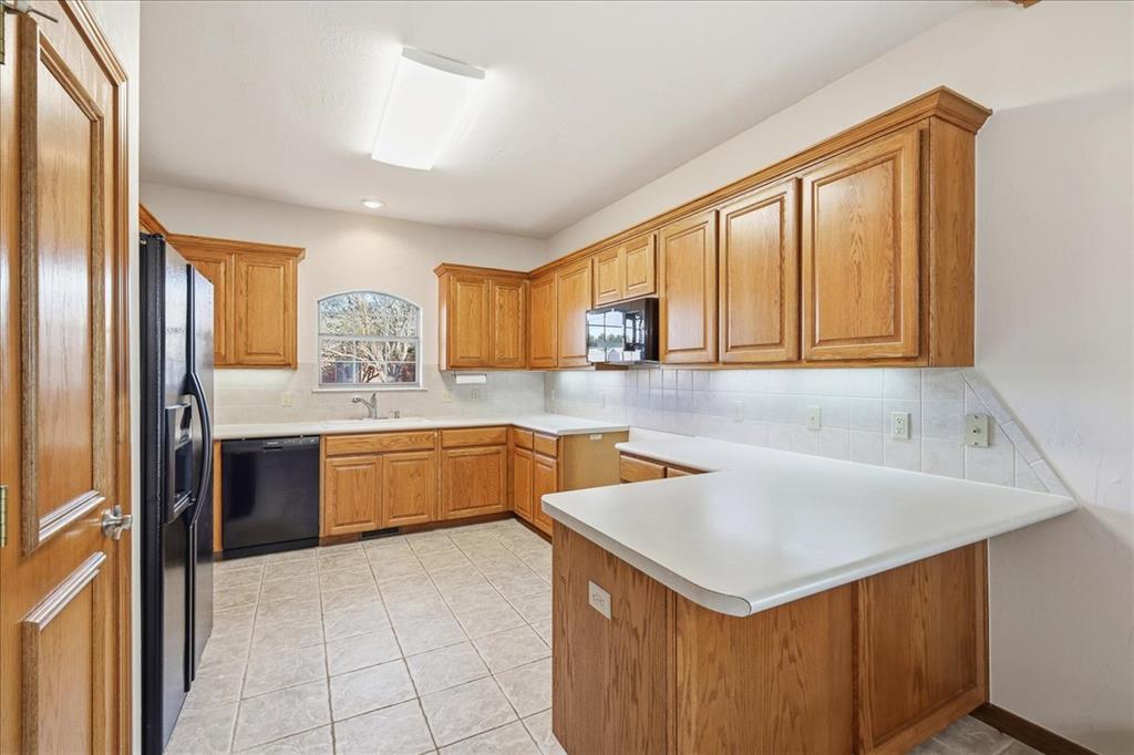 11528 Nw 117th Court Property Photo 5