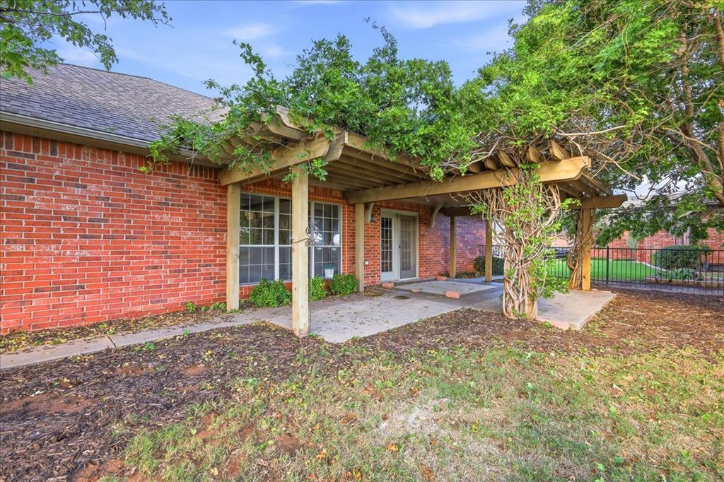 11528 Nw 117th Court Property Photo 11