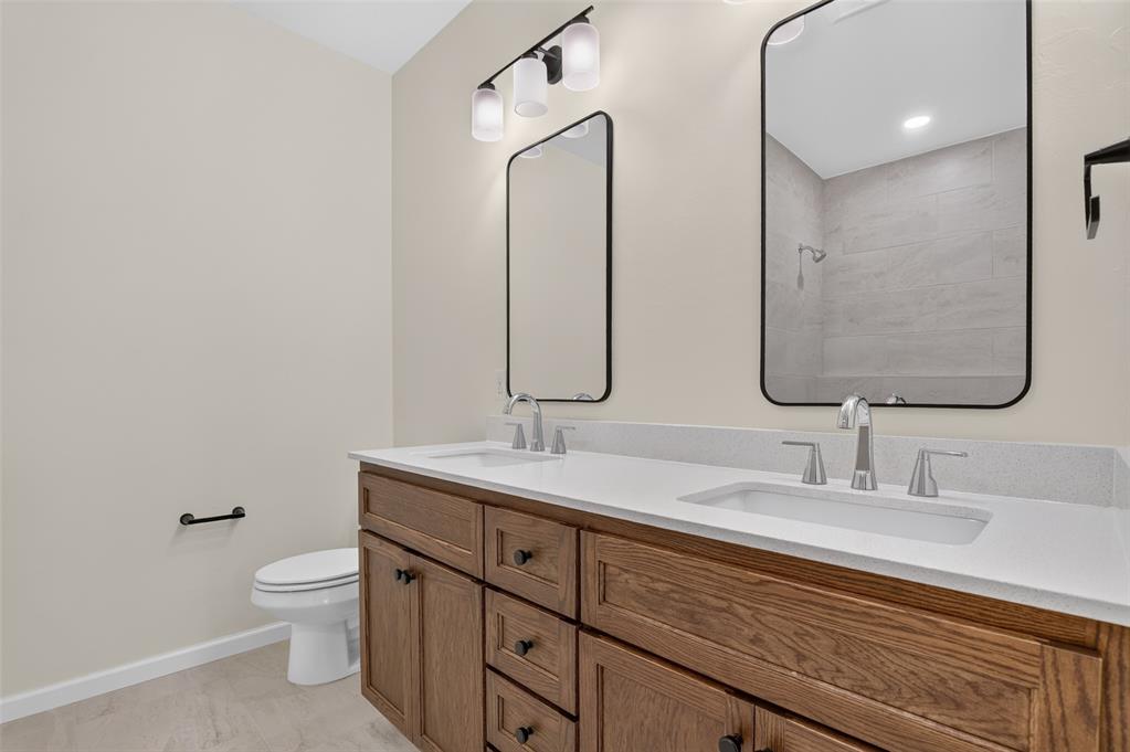 8750 Patriot Drive Property Photo 13
