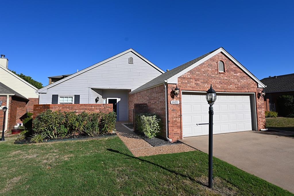 801 S Shumard Drive Property Photo 1