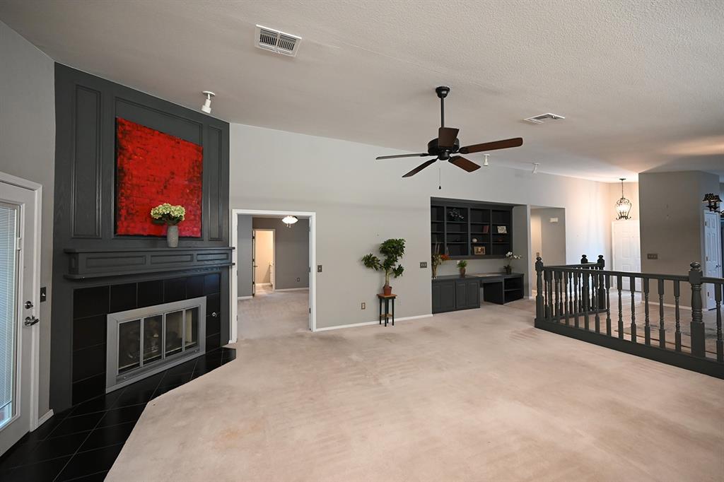801 S Shumard Drive Property Photo 2