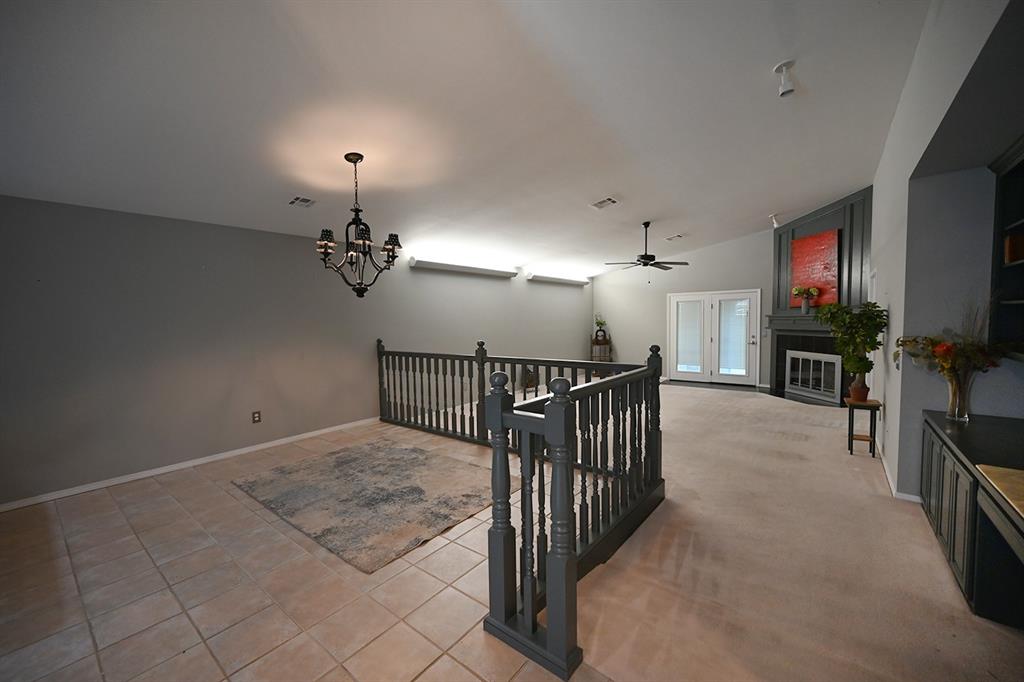 801 S Shumard Drive Property Photo 5